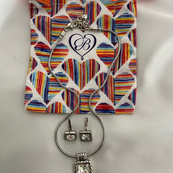 ❤️Brighton Set of necklace and earrings - Picture 6 of 6